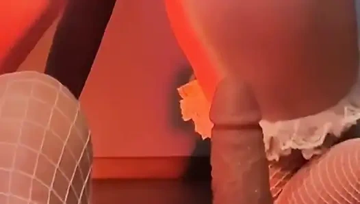 Yarak, Çorap Ve Parlak Orgazm