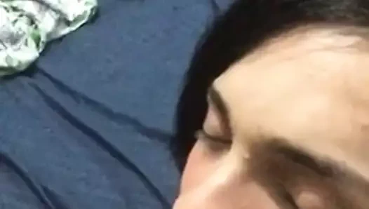 Femboy yüze boşalma