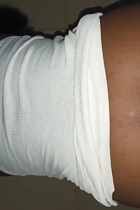 Calabar Kızı Büyük Zenci Yarağı Tarafından Sikiliyor