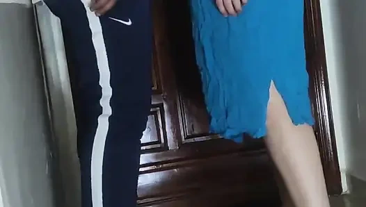 Karım ve büyük zenci yalayan evli kadın