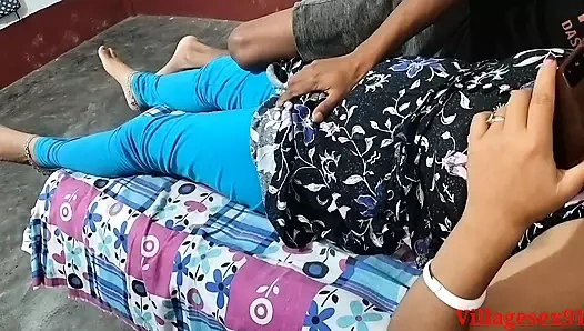 Yatakta ev hanımı seks ile desi oğlan (resmi video tarafından villageex91)