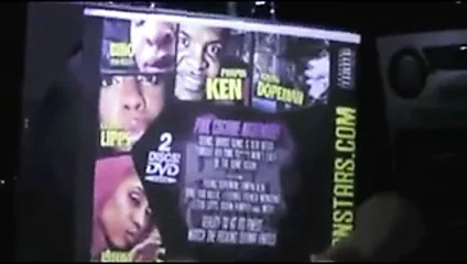 2 genç ucubeler emmek ve aynı zamanda sik sik