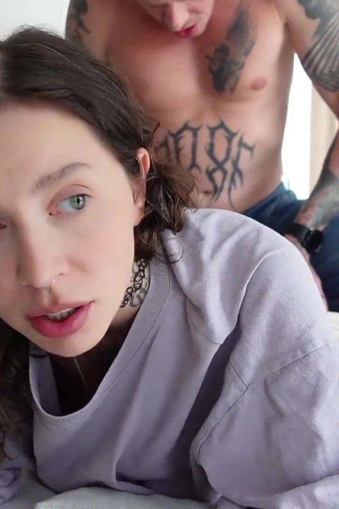 Моя сводная сестра не могла поверить, какой у меня огромный хуй!