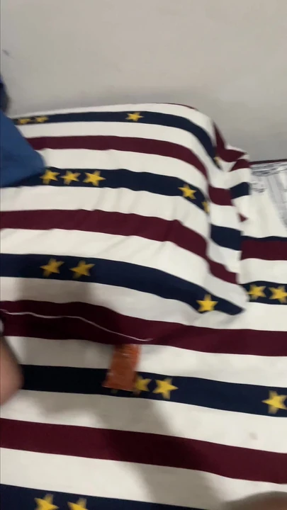 Между стеклами и открытыми окнами