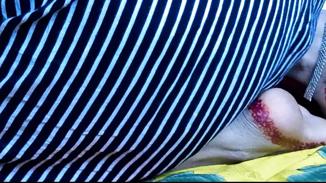 Büyük götlü üvey anne üvey oğlunu sert sikiyor - tabu büyük götlü orta yaşlı seksi kadın dölleme