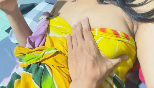 Arkadaşımın karısının beni büyük göğüsleriyle azdırmaya bu kadar cüret etmesini beklemiyordum