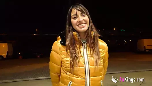 O teşhirciliği seviyor ve toplum içinde becerdin olmak istiyor!!!