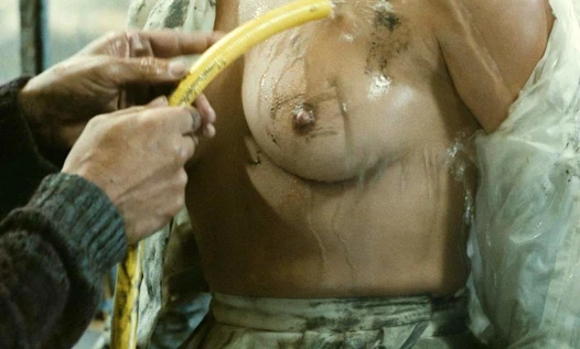 Beatrice camurat çıplak sahne on scandalplanet.com