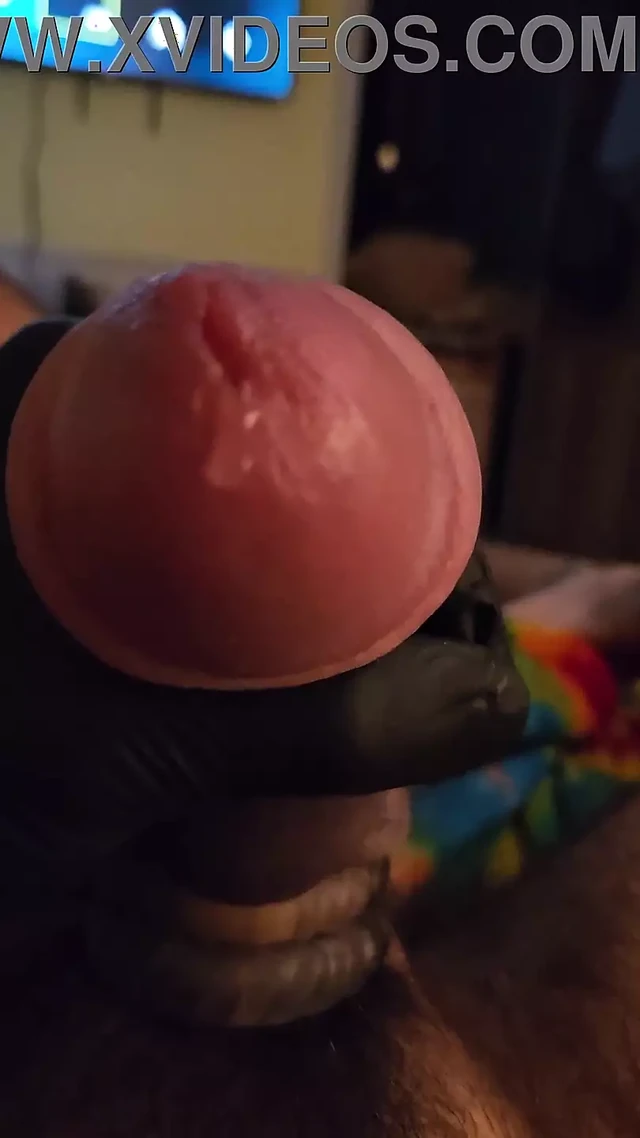 Накачанный необрезанный член