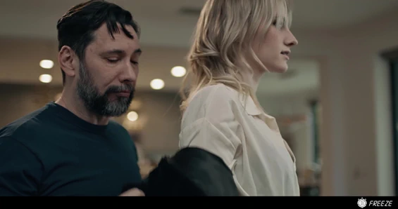 Şeker baba donarak 18 yaşındaki genç kızı diş teli ile sikiyor - melody marks ile zaman durdur seksi