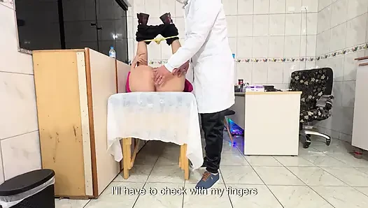 Doktor anal tıkaç kullanmamı söyledi, ben de takmasına izin verdim.