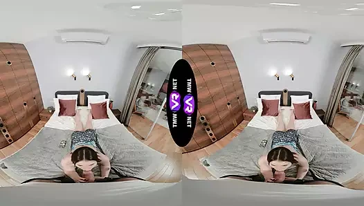 TmwVRnet - Lilith - Sessizliğimi satın almak için sikimi yala!