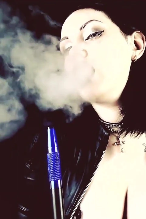 Gotik darkside sigara içiyor 31 talimatı ve azdırma