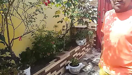 Müvekkilinin sırrını keşfetti ve onunla yattı!