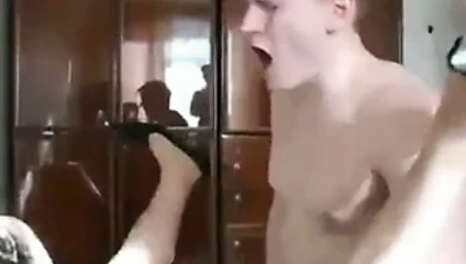 Çirkin milf var seks ile genç adam