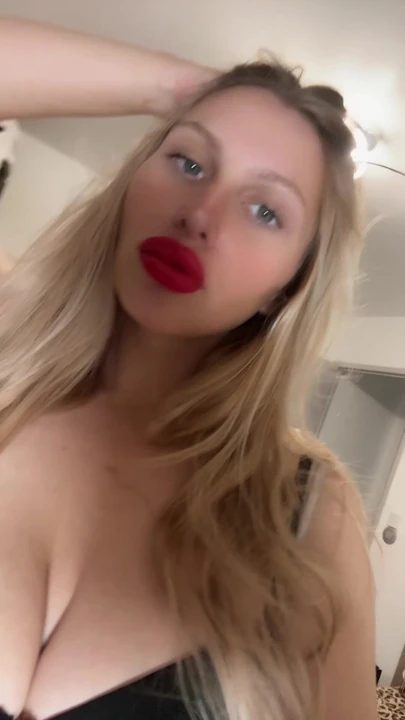 Сучка-шлюшка