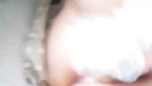 Rus fahişe muzla oynuyor!