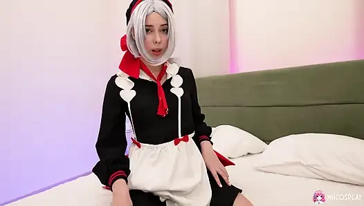 Alice Murkovski bendy dildoyla güzel bir orgazm yaşıyor