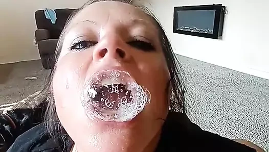 En büyük boşalma balonu rekorumu kırıyor!