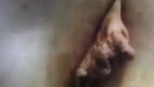 Üvey annemin bir arkadaşı ve seksi dudakları! amatör!