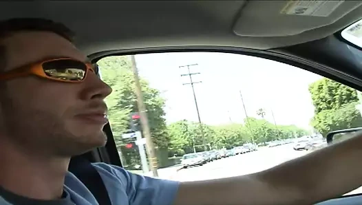 Güzel sıska Rus genç ile büyük memeler sahip olan lezbiyen seks