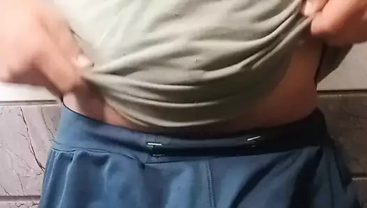 Hintli 18 yaşındaki genç kız mastürbasyon yapıyor ve boşalıyor tam Hintçe ses