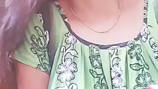 Büyük titts olmadan sutyen 3