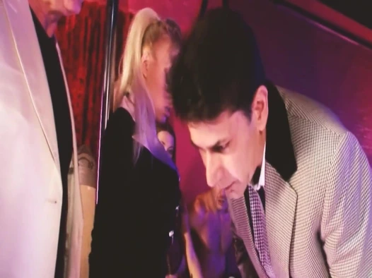 Amcık festivali sahnesi 1 iç çamaşırlı güzellerin muhteşem grup seks partisi hep birlikte sikişiyor