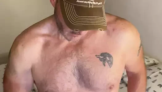 Kıllı taşralı baba yarak okşuyor