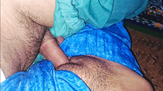 Güzel yenge benimle seks yapıyor - domates büyük