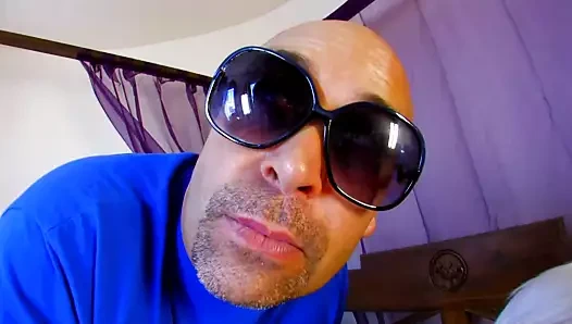 Seksi sarışın anal seks istiyor!