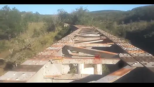 Bombomd4 köprüde sikişmek istedi... Muhafızlar Geldi!! Full N Xvideos Red izle