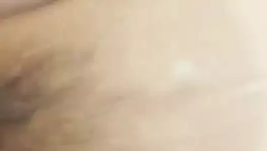 Sürtünme onun çük üzerinde ona vajina