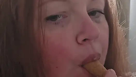 Dondurma yemek çok seksi olabilir