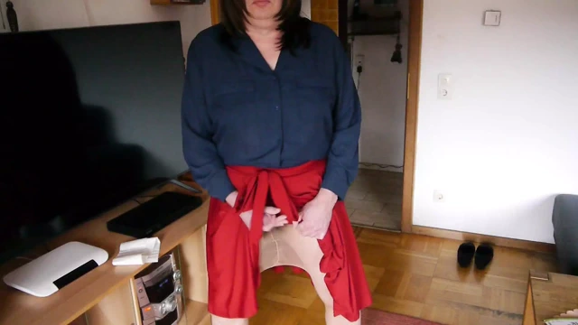 Masturbate red skirt blue blouse