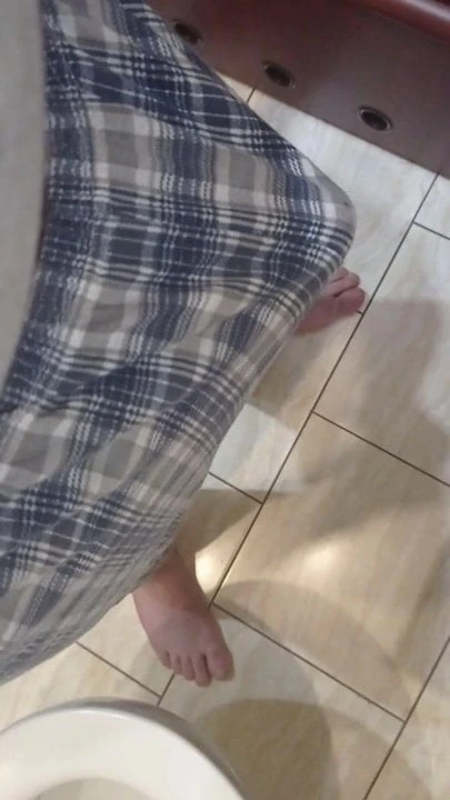 Утренняя писсинг и эякуляция спермой