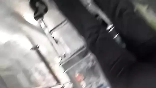 Güzel milf içinde tatlı pantolon katiyen seksi göt