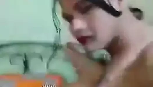 Hint transeksüel sikikleri Hint yenge