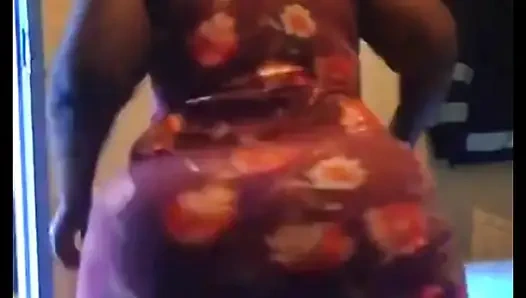 İri güzel kadın dinlenacağını söyledi