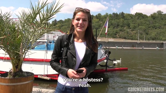 Çek sokakları - şimdiye kadarki en ürperen kız