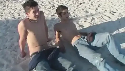 Mikey, Jeremiah ve Sabastian