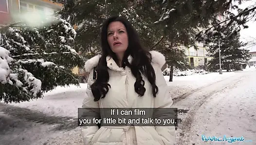 Ateşli İngiliz evli kadın ilk büyük yarağıyla dölleniyor - kamu görevlisi