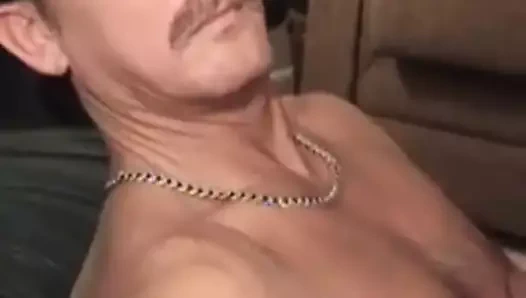 Olgun amatör steve dayak kapalı