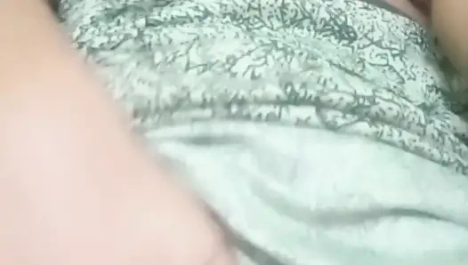 Zarif gece elbiseli Hintli güzellik - yavaş azdırma ve yoğun solo oyun - yüz yok - 4k ultra hd