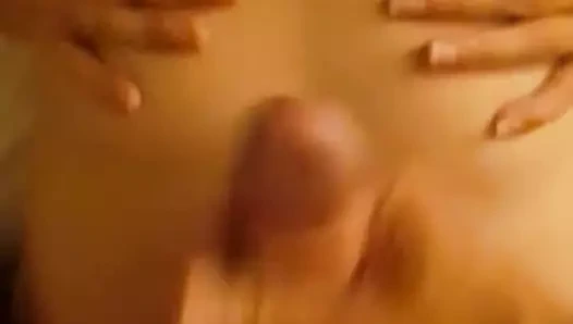 Boşalmak kapalı milf