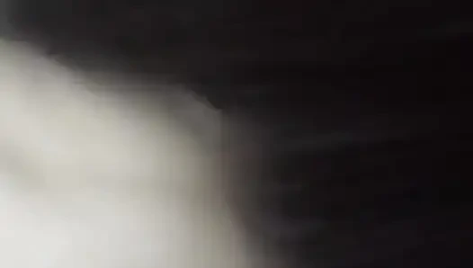 Buluşmak için bacaklarını aç