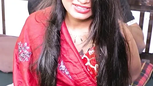 Hintli desi komşu büyük yarak gördükten sonra sert sikiliyor