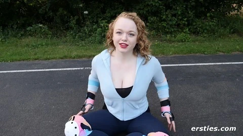 Busty amatör sarah masturbates sonra günlük egzersiz