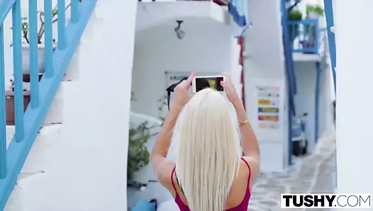 Tushy güzellik cennette ağzı açık