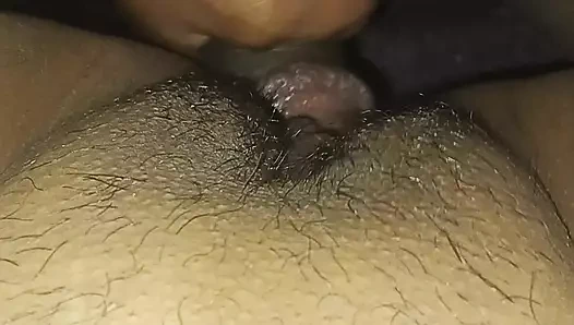 Ateşli Hintli evli kadın sert sikiliyor